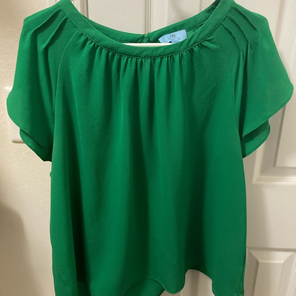 CeCe Flutter Sleeve Blouse